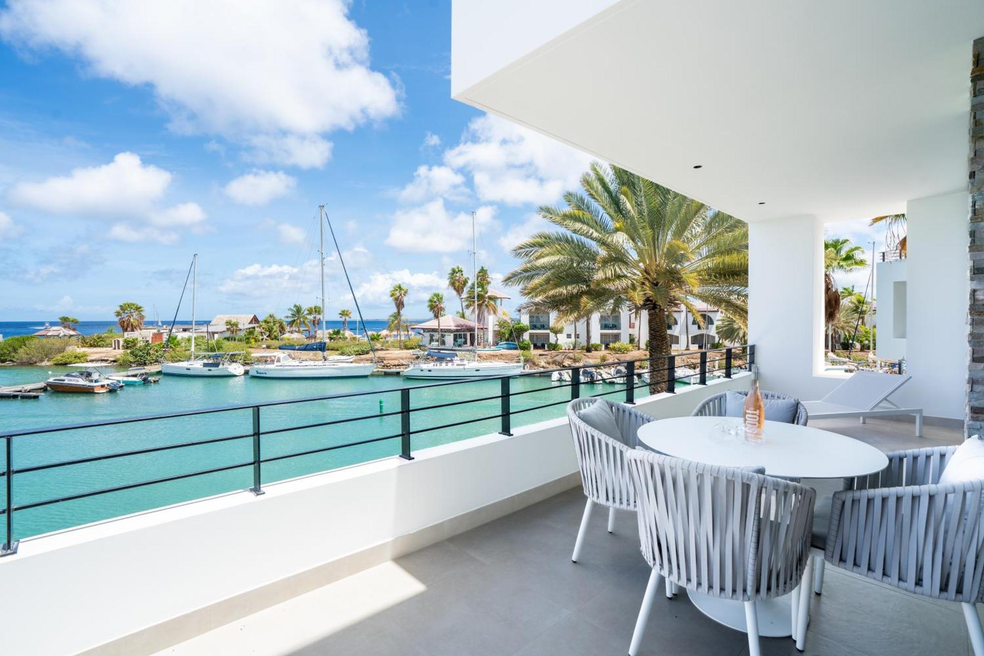 Van Der Valk Plaza Beach & Dive Resort Bonaire คราเลนไดค์ ภายนอก รูปภาพ
