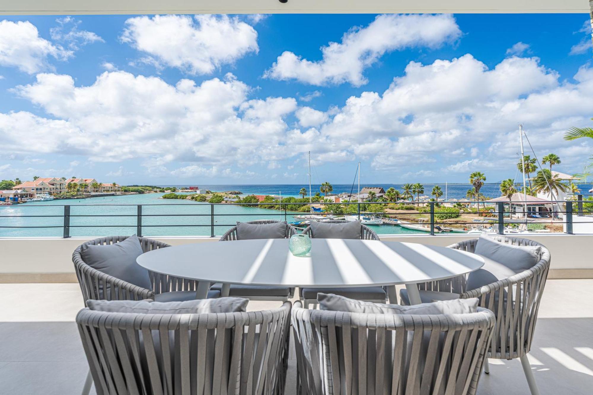Van Der Valk Plaza Beach & Dive Resort Bonaire คราเลนไดค์ ภายนอก รูปภาพ
